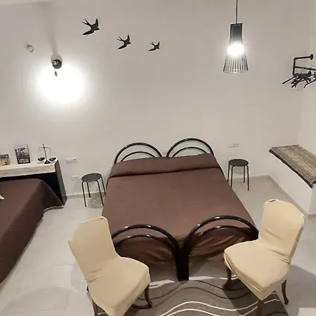 I Girasoli Oda ve Kahvaltı 3*